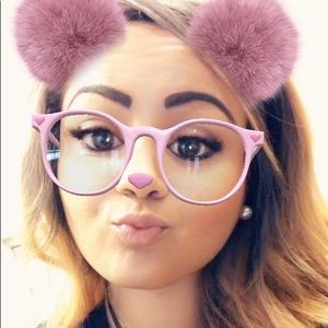 Meet your Posher, Victoria